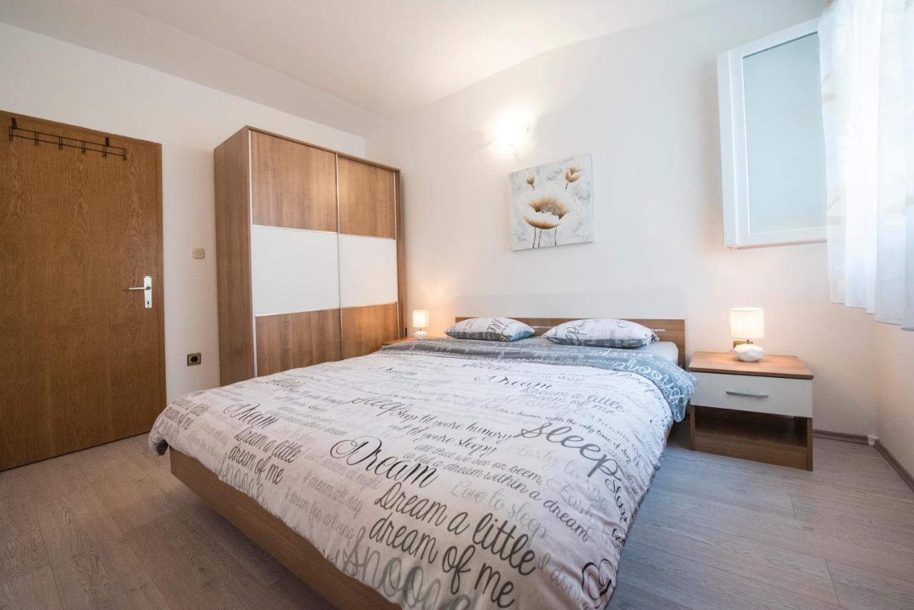 Apartment Private 2 Bedroom Loft House W/ Terrace&private Parking