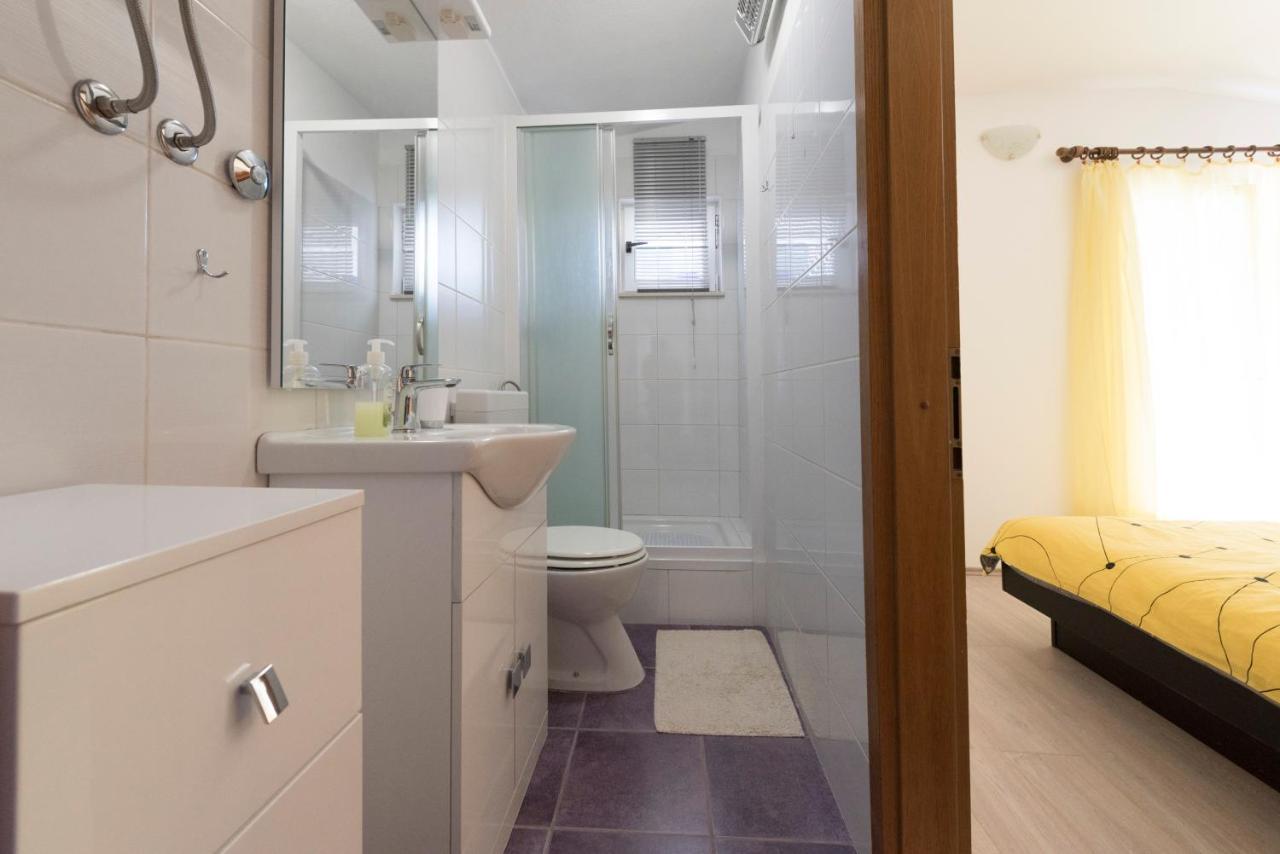 Private 2 Bedroom Loft House W/ Terrace&private Parking