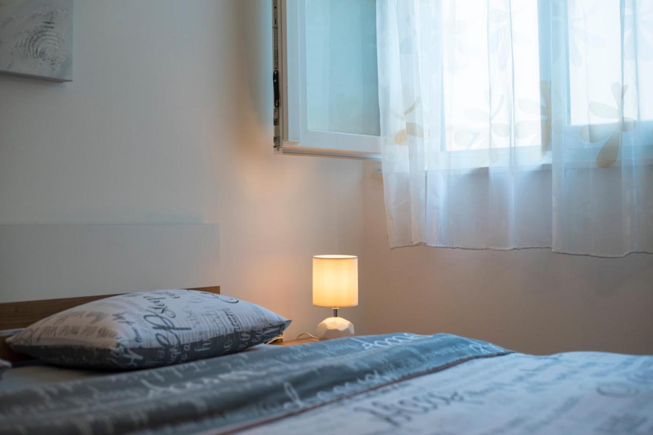 Private 2 Bedroom Loft House W/ Terrace&private Parking *